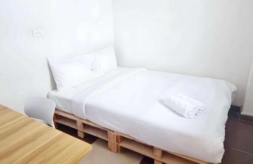 Talat Yot Apartment | The Hidden khaosen เดอะ ฮิดเด้น ตรอกข้าวสาร 1X