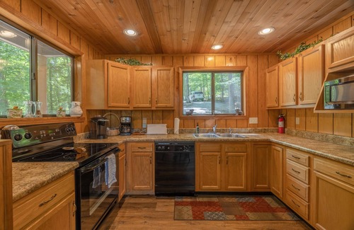 Innsbrook Ski Chalet | The Hidden Treetop Retreat by Innsbrook Vacations!
