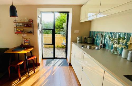 Bath Apartment | The Hideaway Apartment, Bath