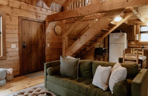 Rockbridge Cabin | The Hideaway Cabin in Hocking Hills (with WiFi)