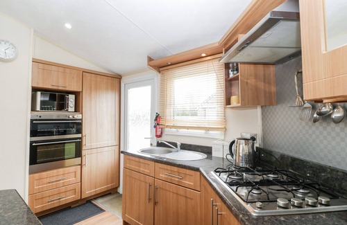 Portesham Cottage | THE HIDEAWAY, family friendly, character holiday cottage in Portesham