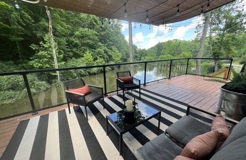 Hurricane Apartment | The Hideaway on Tacketts Shipping Container