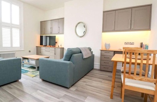 Lytham St. Anne's Apartment | The Hideaway - Perfect couples retreat with Free parking on driveway