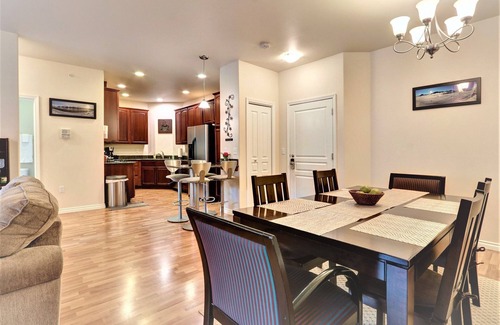 Alyeska Condo | THE HIGHTOWER SUITE- A Luxury top floor Condo in the Center of Girdwood/Alyeska!