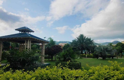 E-11 Sector Apartment | The Hill View/2BHK/WIFI/Central City