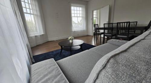 Middle Park and Sutcliffe Apartment | The Hilltop Flat near to central