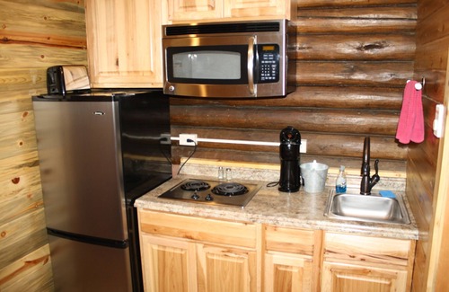 Cody Bed & Breakfast | The Historic Wapiti Lodge