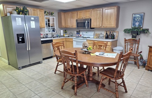 Greeneville House | The Hive -Two Bedroom located in the foothills of the Appalachian Mountains!