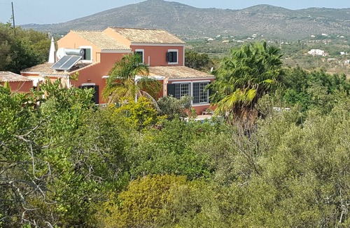 Moncarapacho e Fuseta Villa | The holiday villa for a dream holiday with beautiful views