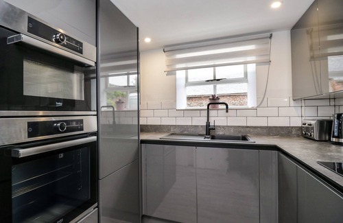 Thurstonfield Cottage | THE HOLLIES, pet friendly, with hot tub in Carlisle