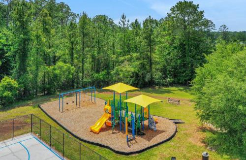 Westside House | The Home on Tyson Lake Drive