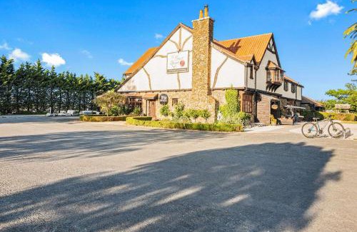 Stoke Hotel | The Honest Lawyer, an Ascend Collection Hotel