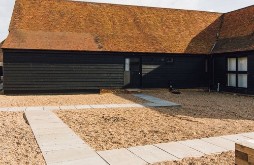 Hemel Hempstead House | The Honeybee's Nest