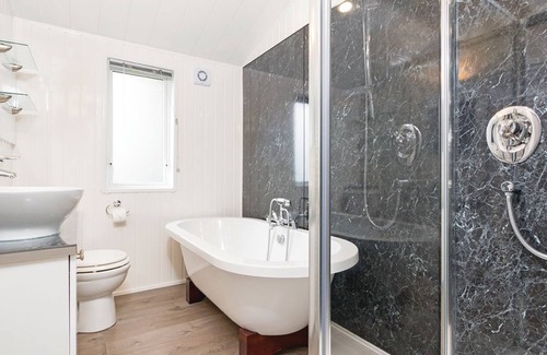 Dawlish Cabin | The Hornbeam may be our standard two bedroom lodge, but they each come with their own individual loo