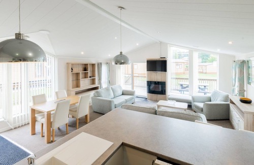Dawlish Cabin | The Hornbeam may be our standard two bedroom lodge, but they each come with their own individual loo