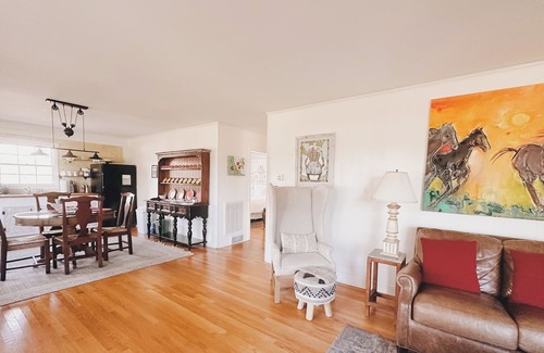 Hendersonville House | The Horse Shoe Farm