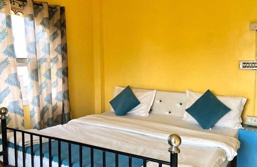 Udaipur Hotel | The Hostel Crown