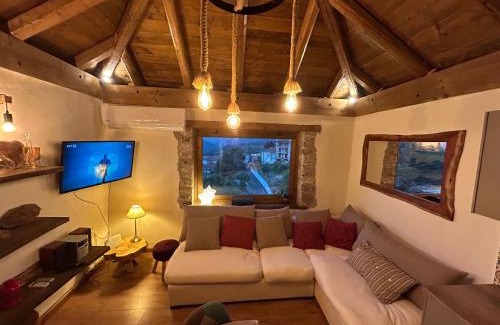 Karpenisi Ski Chalet | The House in the Cobbled Road