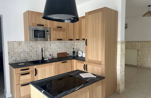 Blois House | The House of Cristina Michael