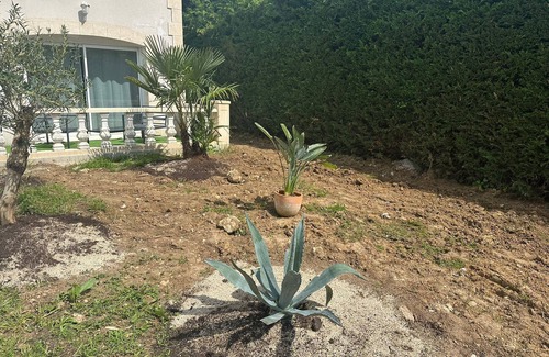 Blois House | The House of Cristina Michael