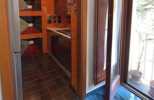 Historical Downtown Salerno House | The House of Pottery - Very central, close to buses and ferries to the coast