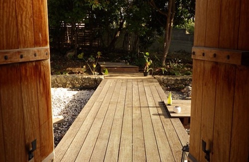 Le Moule House | THE HOUSE THARA. LIVE AUTHENTICITY