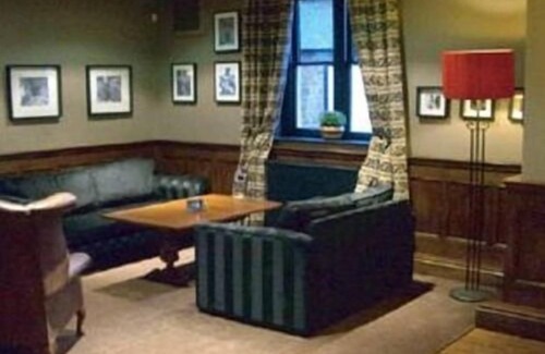 Barrow Upon Soar House | The Hunting Lodge