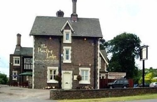 Barrow Upon Soar House | The Hunting Lodge