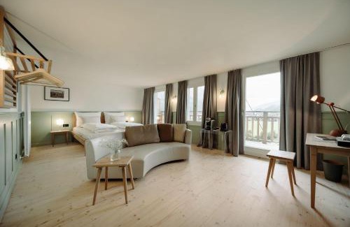 Pfaefers Dorf Hotel | THE HUS am Weinberg