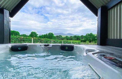 Newry House | The Hut 45