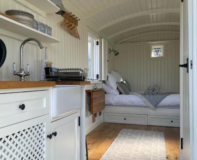 Naburn House | The Hut by the River