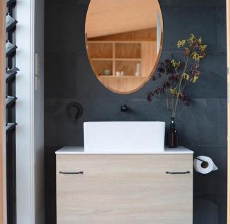 Ahipara Bed & Breakfast | The Huts