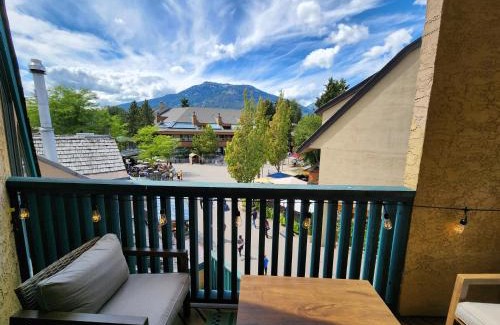 Whistler Village Apartment | The Ikon Lofted Studio with King Bed and Patio
