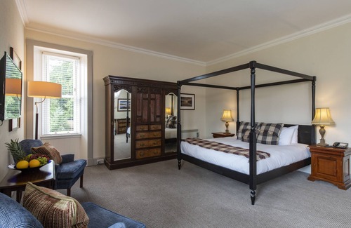 Fort Augustus Hotel | The Inch Hotel