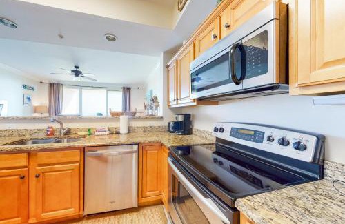 Fort Morgan Apartment | The Indies 506