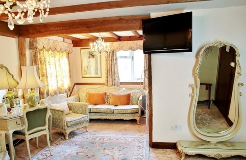 Pagham Hotel | The Inglenook