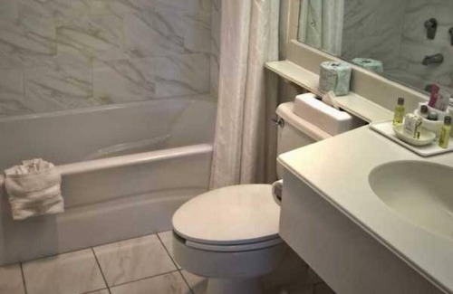 Wyomissing Hotel | The Inn at Reading Hotel and Conference Center