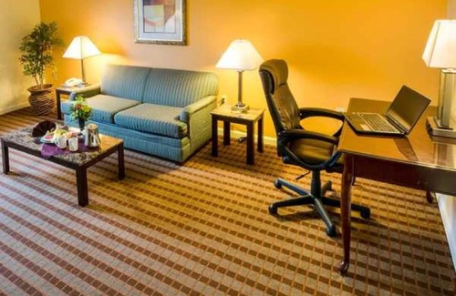 Wyomissing Hotel | The Inn at Reading Hotel and Conference Center