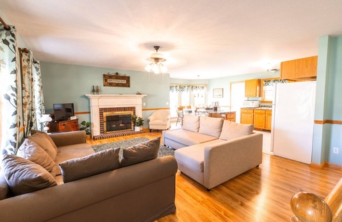 Kingsville Bed & Breakfast | The Inn at Woodsong Acres