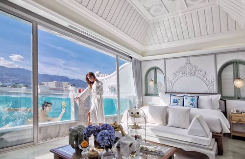 Old City Hotel | The Inside House