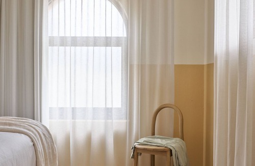 Batehaven Hotel | The Isla