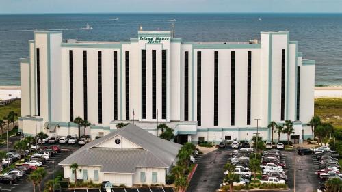 Orange Beach Hotel | The Island House Hotel a Doubletree by Hilton
