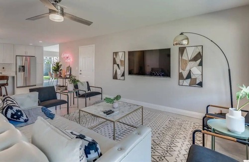 Desert Park Estates House | The Ivy