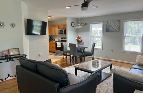 Jamestown House | The Jamestown Retreat