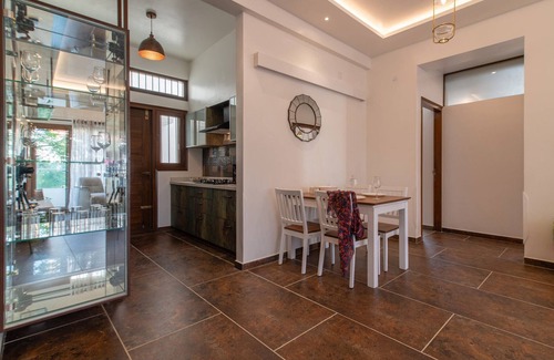 Kalyan Nagar Apartment | The Jazminn - Metal apartment