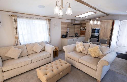 Mudeford House | The Jetty