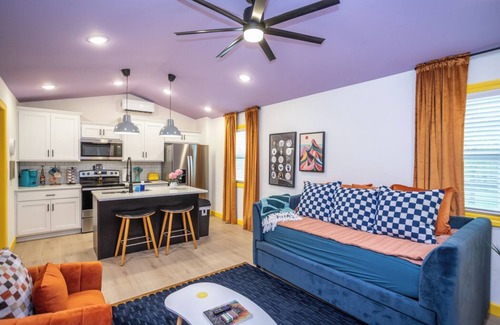 Waynesville Apartment | The Kaleidoscope Cove w/Hot Tub Close to FLW!