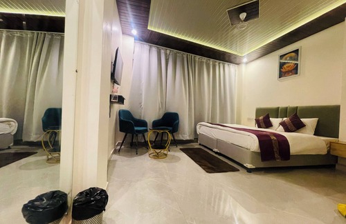 Varanasi Hotel | The Kashi Stays