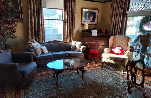 Watertown Bed & Breakfast | The Katherine Holle House