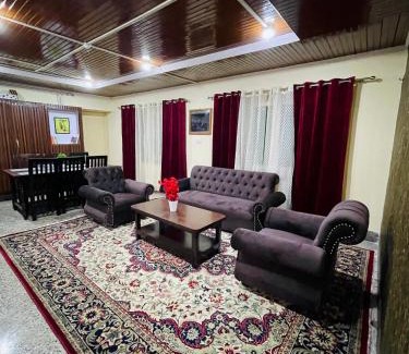 Srinagar Hotel | The Khayabaan - Luxurious Home Stay Away From Home
